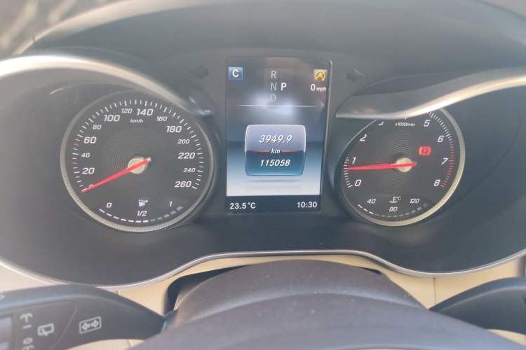 Used Mercedes-Benz GLC 2017 GLC 260 4MATIC Dynamic Edition Instrument Cluster