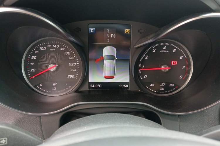 Used Mercedes-Benz GLC 2017 GLC 260 4MATIC Dynamic Edition Instrument Cluster