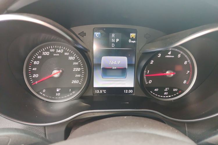 Used Mercedes-Benz GLC 2017 GLC 260 4MATIC Luxury Model Instrument Cluster