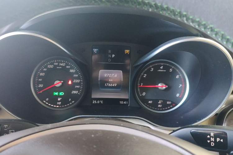 Used Mercedes-Benz GLC 2017 GLC 300 4MATIC Sport Edition Instrument Cluster