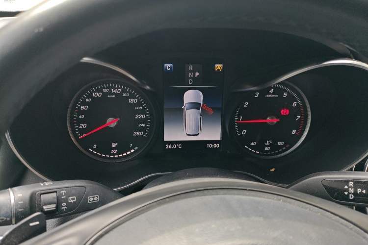 Used Mercedes-Benz GLC 2017 GLC 260 4MATIC Luxury Model Instrument Cluster