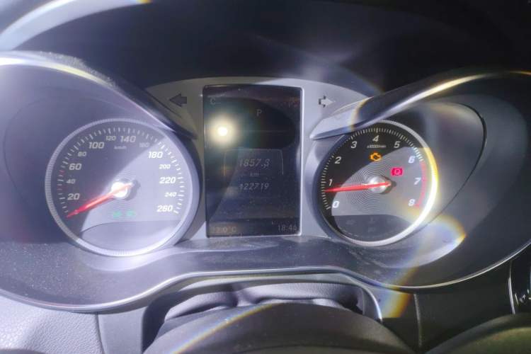 Used Mercedes-Benz GLC 2017 GLC 260 4MATIC Dynamic Edition Instrument Cluster