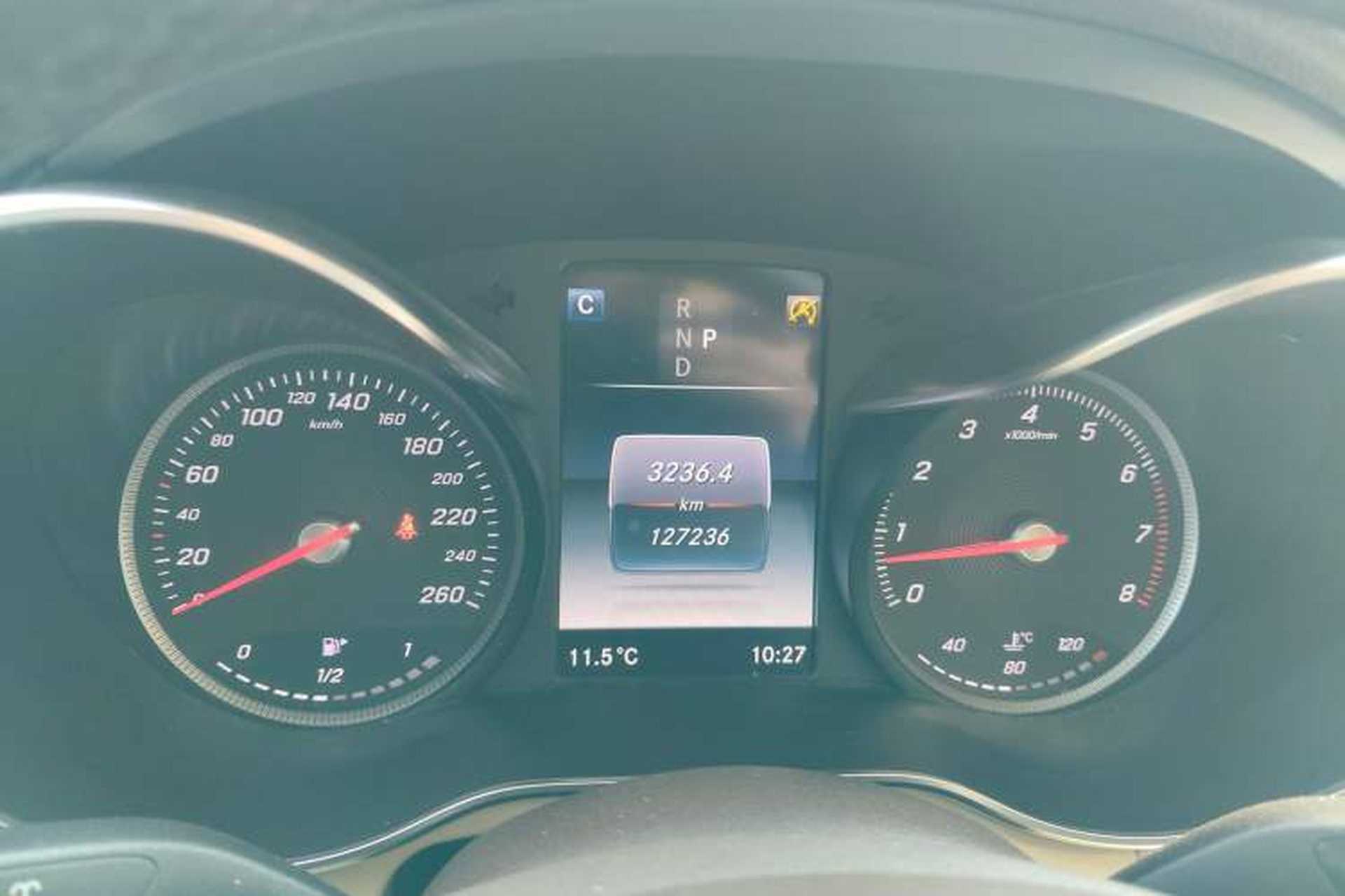 Used Mercedes-Benz GLC 2017 GLC 300 4MATIC Sport Edition Instrument Cluster