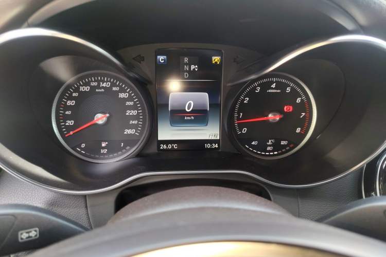 Used Mercedes-Benz GLC 2017 GLC 260 4MATIC Dynamic Edition Instrument Cluster