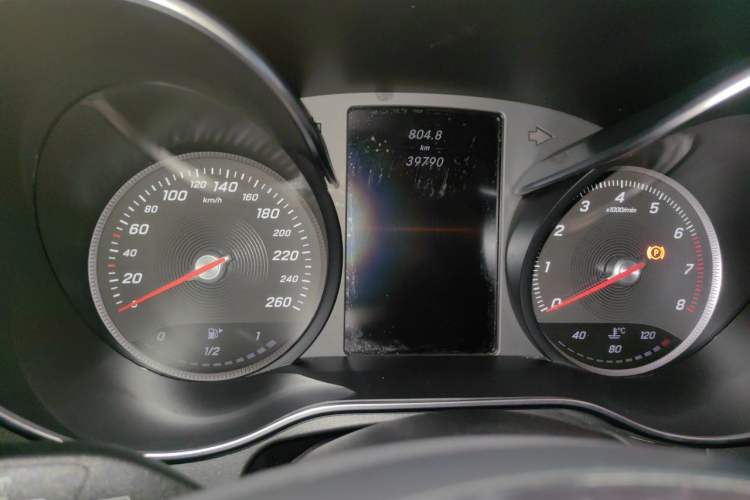 Used Mercedes-Benz GLC 2017 GLC 260 4MATIC Dynamic Edition Instrument Cluster