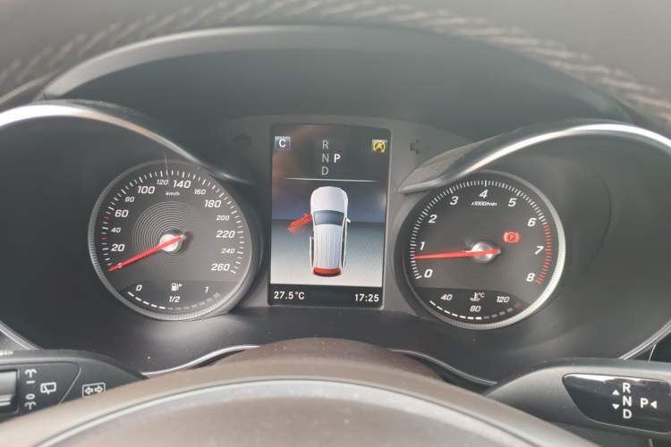 Used Mercedes-Benz GLC 2017 GLC 260 4MATIC Dynamic Edition Instrument Cluster
