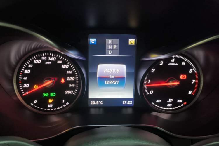 Used Mercedes-Benz GLC 2017 GLC 260 4MATIC Dynamic Edition Instrument Cluster