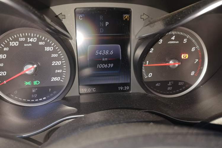 Used Mercedes-Benz GLC 2017 GLC 260 4MATIC Luxury Model Instrument Cluster