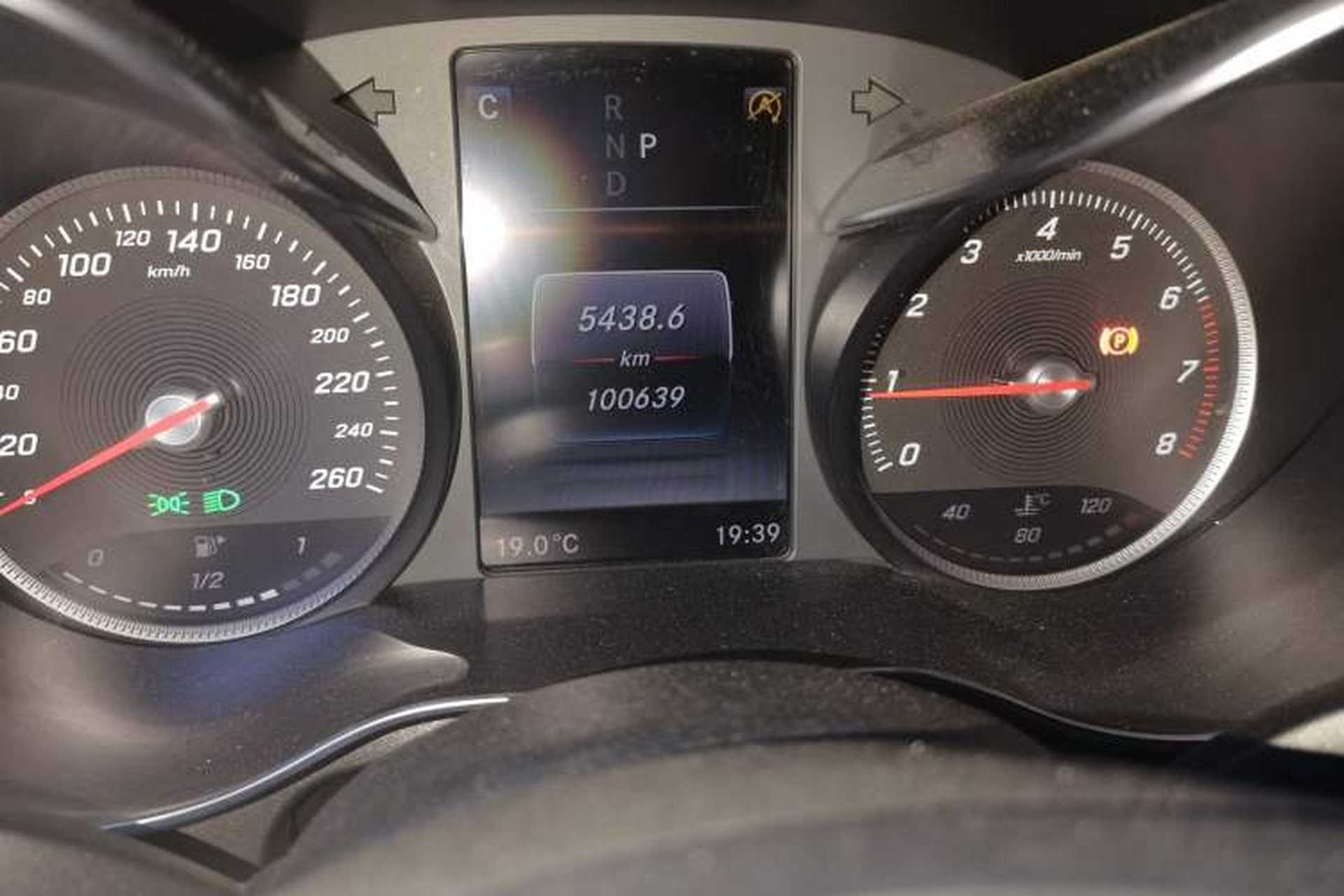 Used Mercedes-Benz GLC 2017 GLC 260 4MATIC Luxury Model Instrument Cluster