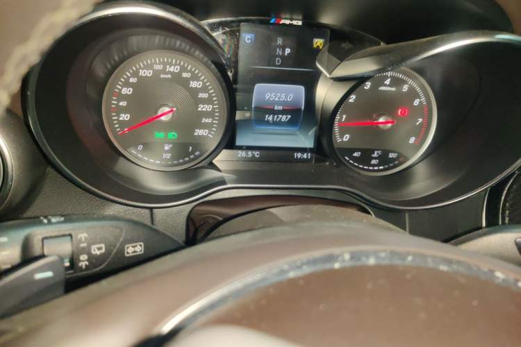 Used Mercedes-Benz GLC 2017 GLC 260 4MATIC Luxury Model Instrument Cluster