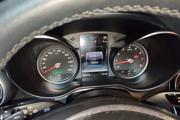 Used Mercedes-Benz GLC 2017 GLC 260 4MATIC Dynamic Edition Instrument Cluster