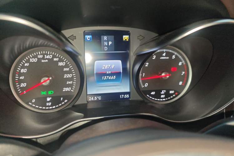 Used Mercedes-Benz GLC 2017 GLC 300 4MATIC Sport Edition Instrument Cluster