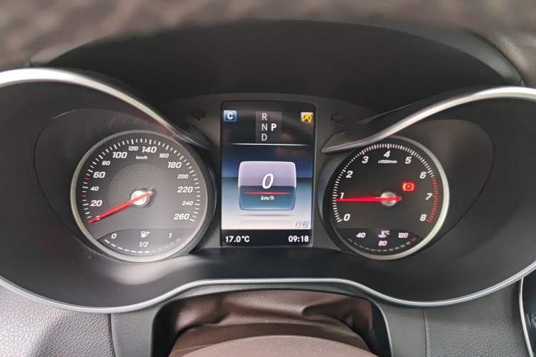 Used Mercedes-Benz GLC 2017 GLC 260 4MATIC Luxury Model Instrument Cluster