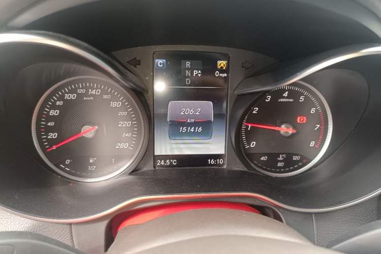 Used Mercedes-Benz GLC 2017 GLC 260 4MATIC Dynamic Edition Instrument Cluster