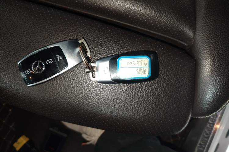 Used Mercedes-Benz GLC 2017 GLC 200 4MATIC Interior 1