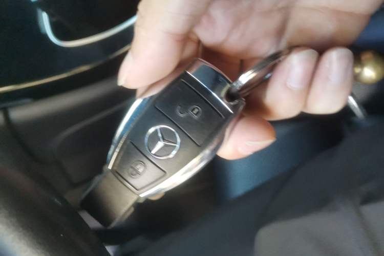 Used Mercedes-Benz GLC 2017 GLC 200 4MATIC Interior 1