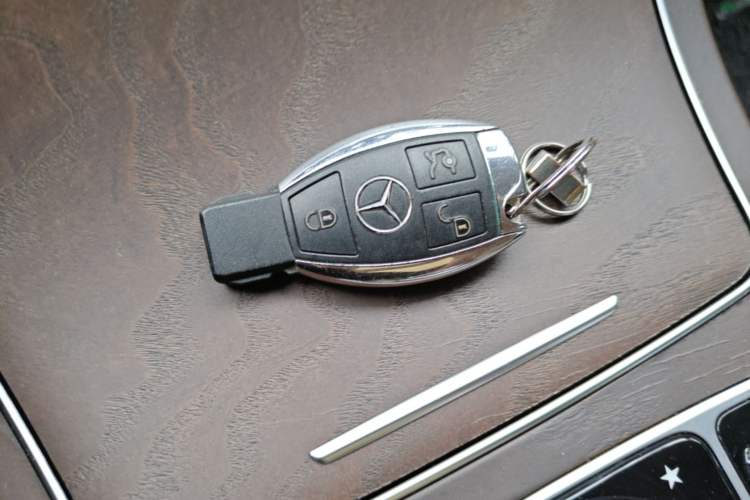 Used Mercedes-Benz GLC 2017 GLC 300 4MATIC Sport Edition Interior 1