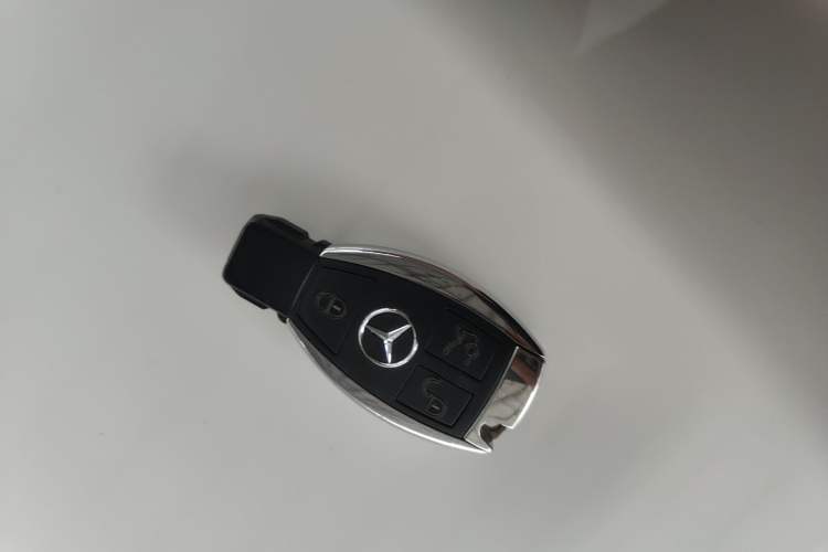 Used Mercedes-Benz GLC 2017 GLC 260 4MATIC Dynamic Edition Interior 1