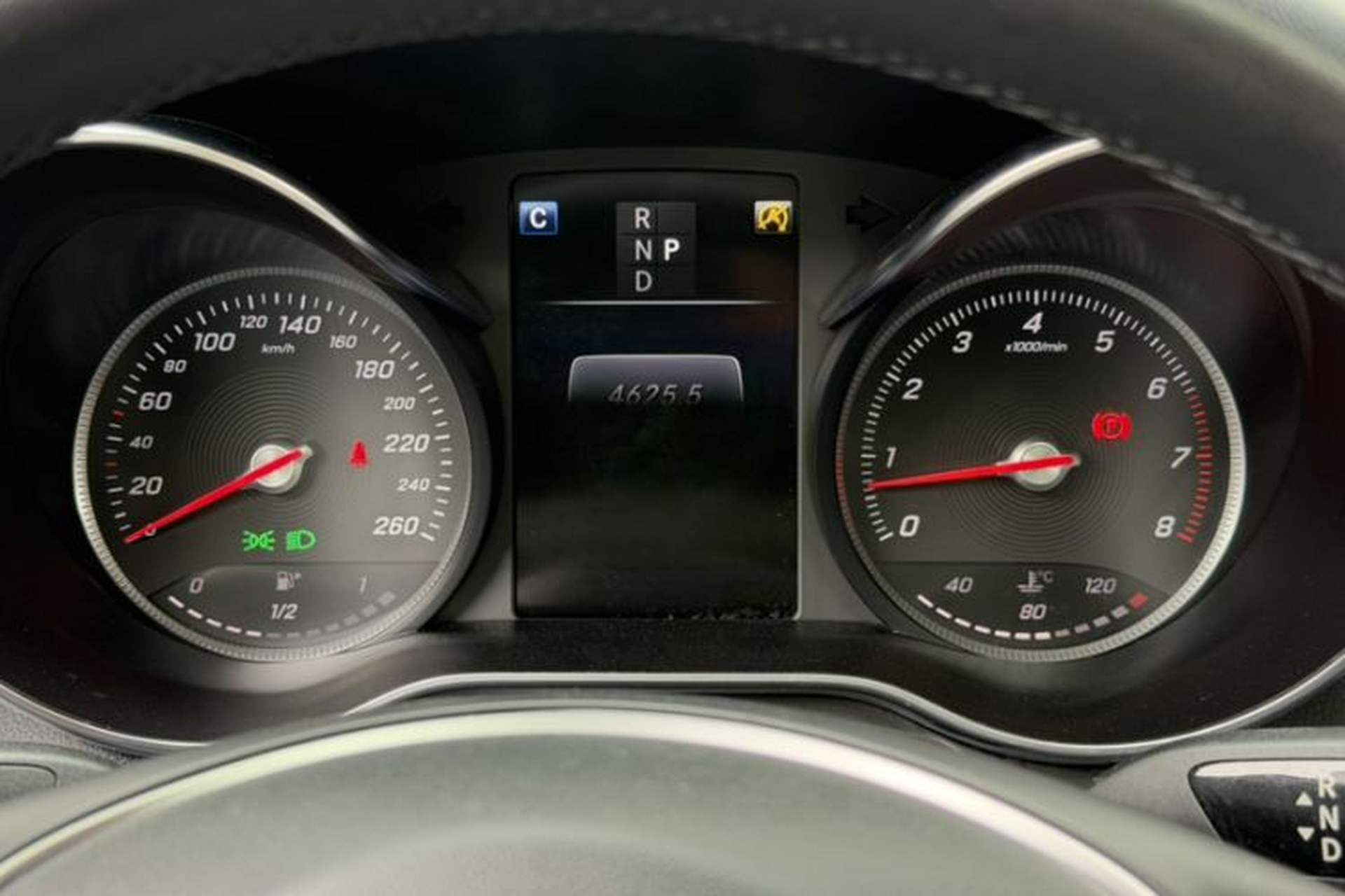 Used Mercedes-Benz GLC 2017 GLC 300 4MATIC Sport Edition Interior 12