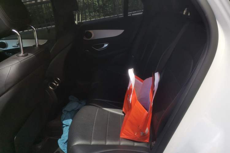 Used Mercedes-Benz GLC 2017 GLC 200 4MATIC Interior 4