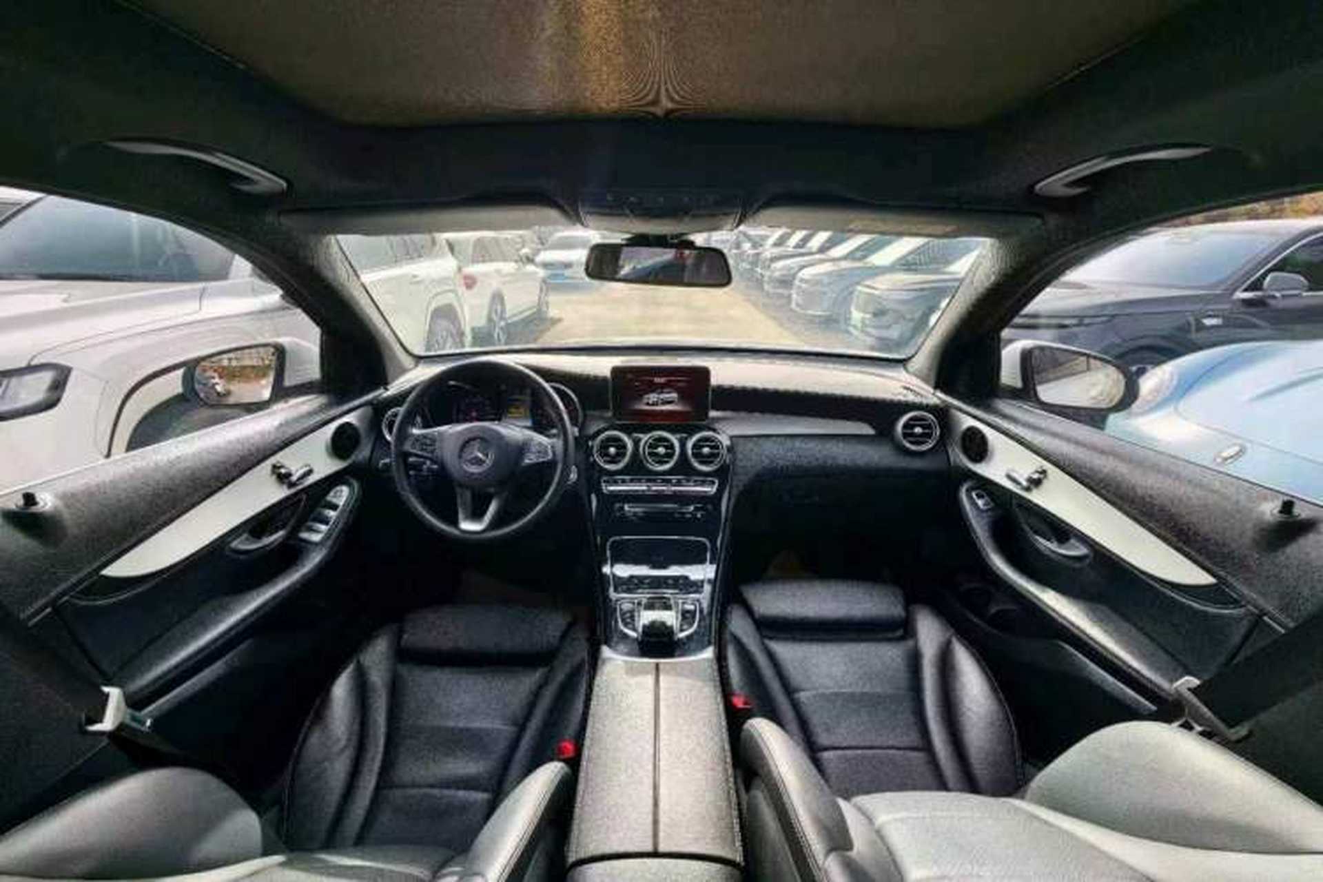 Used Mercedes-Benz GLC 2017 GLC 200 4MATIC Interior 6