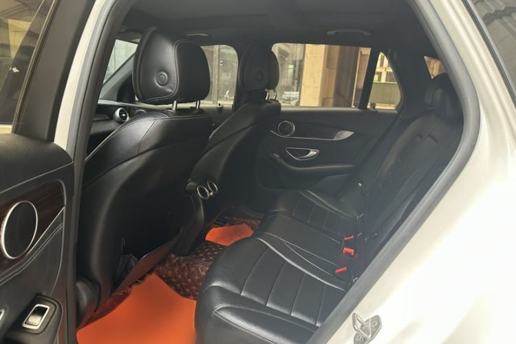 Used Mercedes-Benz GLC 2017 GLC 260 4MATIC Dynamic Edition Interior 7