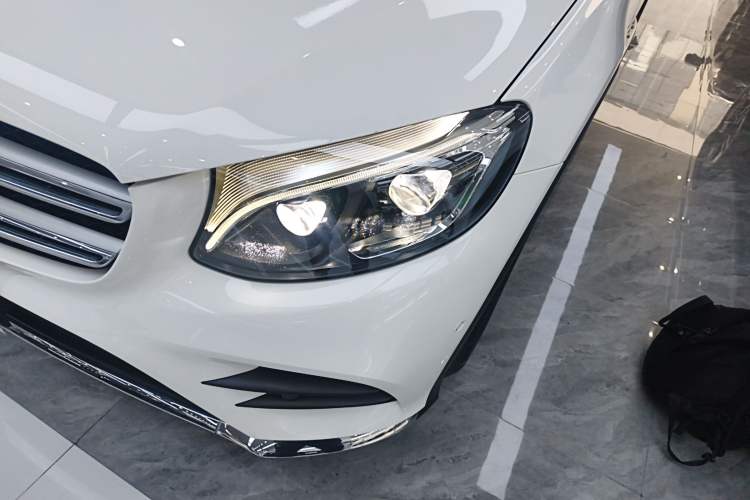 Used Mercedes-Benz GLC 2017 GLC 300 4MATIC Sport Edition Left Front Headlight