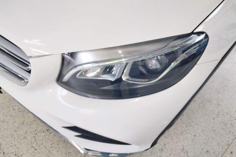 Used Mercedes-Benz GLC 2017 GLC 260 4MATIC Luxury Model Left Front Headlight