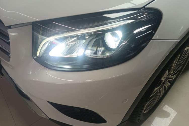 Used Mercedes-Benz GLC 2017 GLC 200 4MATIC Left Front Headlight