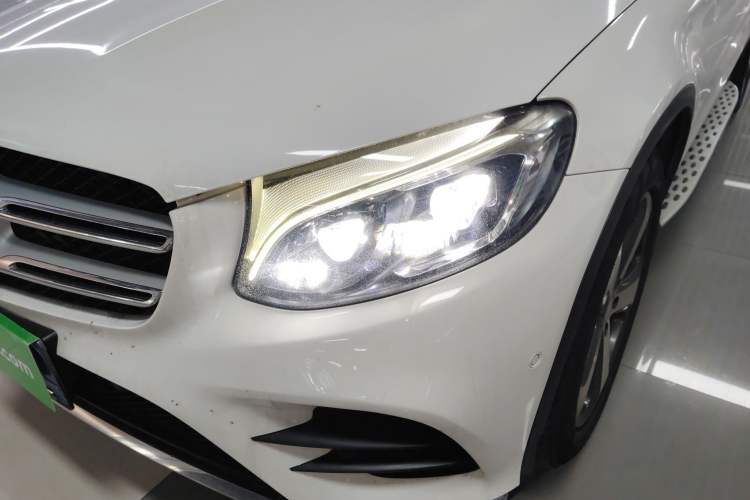Used Mercedes-Benz GLC 2017 GLC 300 4MATIC Sport Edition Left Front Headlight