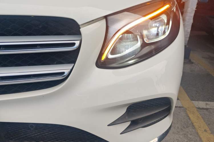 Used Mercedes-Benz GLC 2017 GLC 260 4MATIC Luxury Model Left Front Headlight