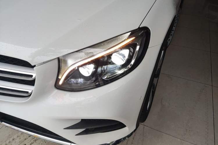 Used Mercedes-Benz GLC 2017 GLC 300 4MATIC Luxury Model Left Front Headlight