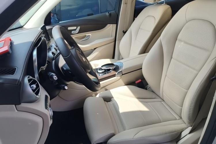Used Mercedes-Benz GLC 2017 GLC 300 4MATIC Sport Edition Left Front Seat