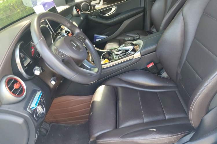 Used Mercedes-Benz GLC 2017 GLC 260 4MATIC Dynamic Edition Left Front Seat