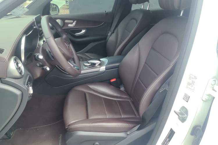 Used Mercedes-Benz GLC 2017 GLC 300 4MATIC Sport Edition Left Front Seat
