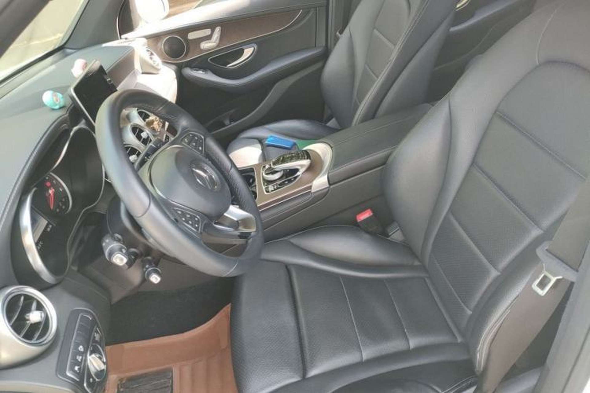 Used Mercedes-Benz GLC 2017 GLC 300 4MATIC Sport Edition Left Front Seat