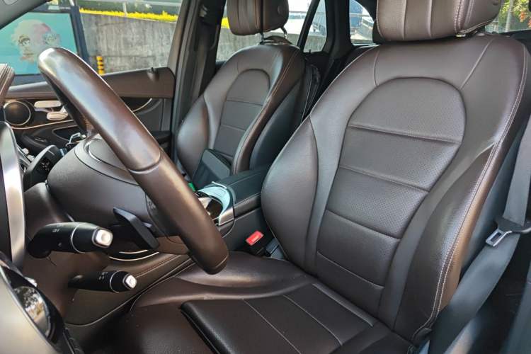 Used Mercedes-Benz GLC 2017 GLC 260 4MATIC Luxury Model Left Front Seat