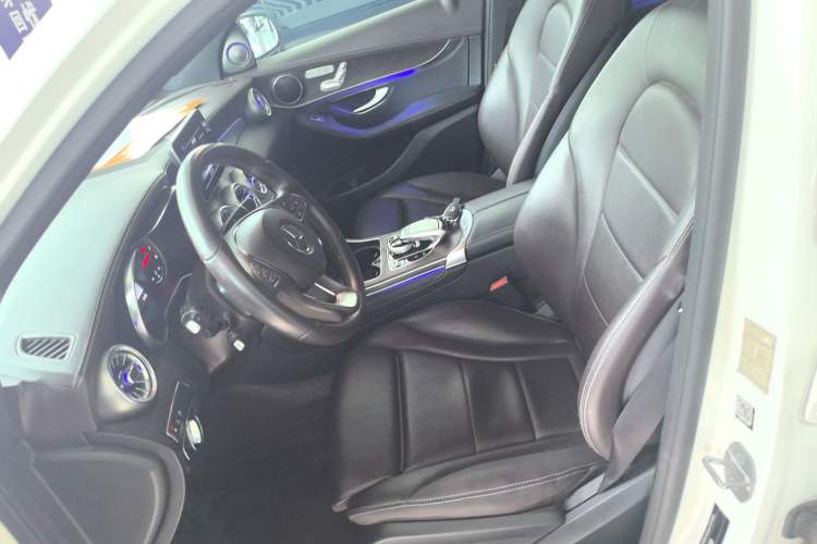Used Mercedes-Benz GLC 2017 GLC 300 4MATIC Sport Edition Left Front Seat