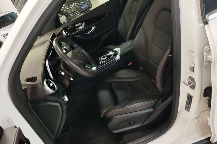 Used Mercedes-Benz GLC 2017 GLC 260 4MATIC Dynamic Edition Left Front Seat