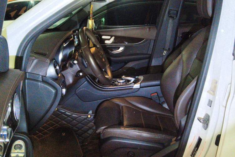 Used Mercedes-Benz GLC 2017 GLC 260 4MATIC Luxury Model Left Front Seat