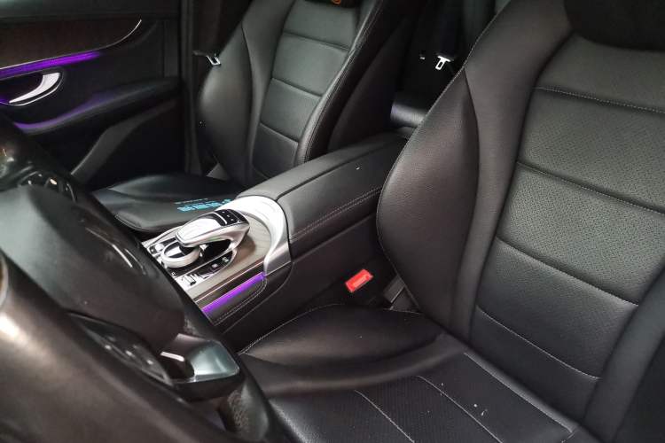 Used Mercedes-Benz GLC 2017 GLC 300 4MATIC Sport Edition Left Front Seat
