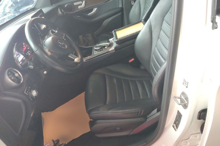 Used Mercedes-Benz GLC 2017 GLC 300 4MATIC Luxury Model Left Front Seat