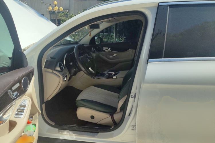Used Mercedes-Benz GLC 2017 GLC 260 4MATIC Dynamic Edition Left Front Seat