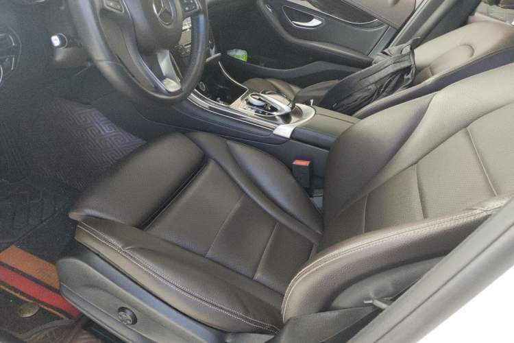 Used Mercedes-Benz GLC 2017 GLC 260 4MATIC Dynamic Edition Left Front Seat