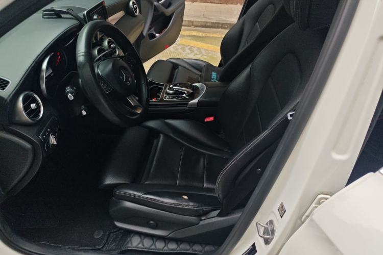 Used Mercedes-Benz GLC 2017 GLC 260 4MATIC Luxury Model Left Front Seat