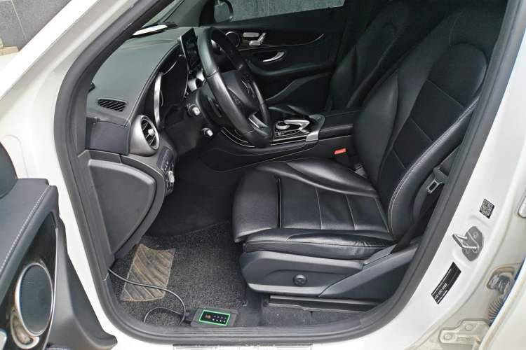 Used Mercedes-Benz GLC 2017 GLC 260 4MATIC Luxury Model Left Front Seat