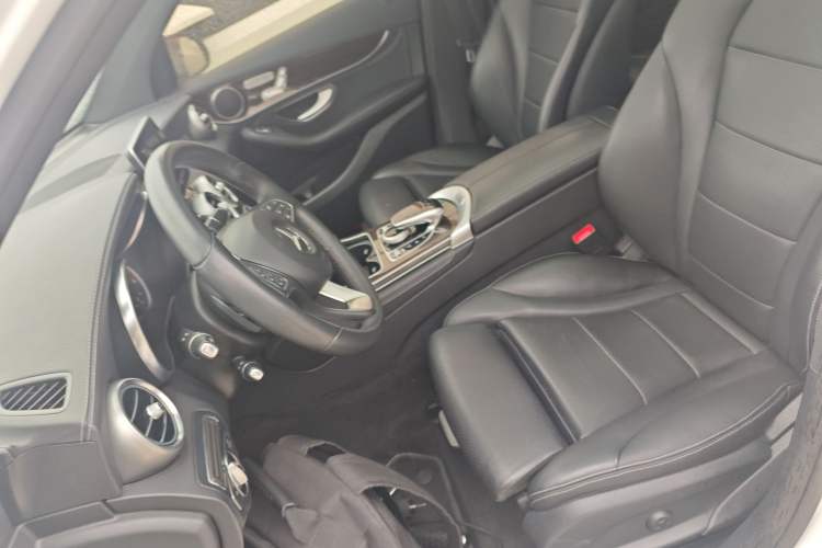 Used Mercedes-Benz GLC 2017 GLC 260 4MATIC Dynamic Edition Left Front Seat