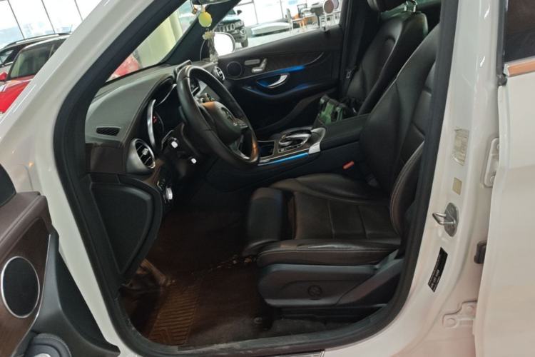 Used Mercedes-Benz GLC 2017 GLC 300 4MATIC Sport Edition Left Front Seat