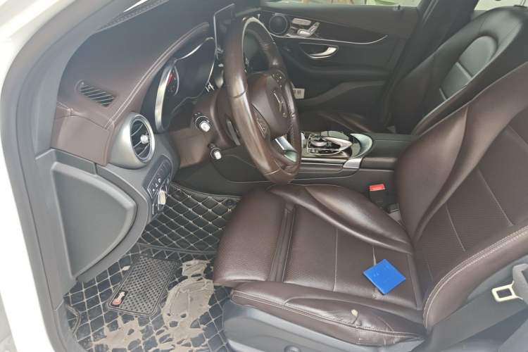 Used Mercedes-Benz GLC 2017 GLC 260 4MATIC Luxury Model Left Front Seat