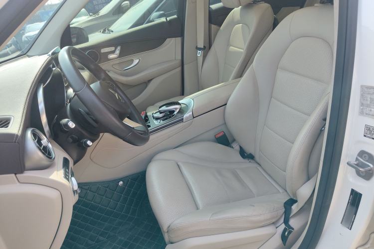 Used Mercedes-Benz GLC 2017 GLC 300 4MATIC Sport Edition Left Front Seat